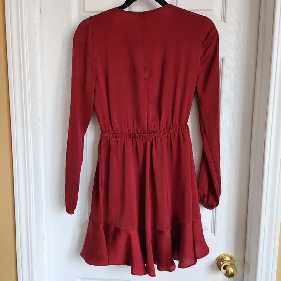 Express burgundy long sleeved dress in xs - Picture 5 of 6